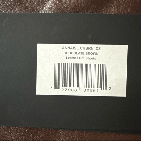 LAMARQUE x REVOLVE Annaise Hot Short in Brown leather size XS NWT $295 msrp - Picture 6 of 9